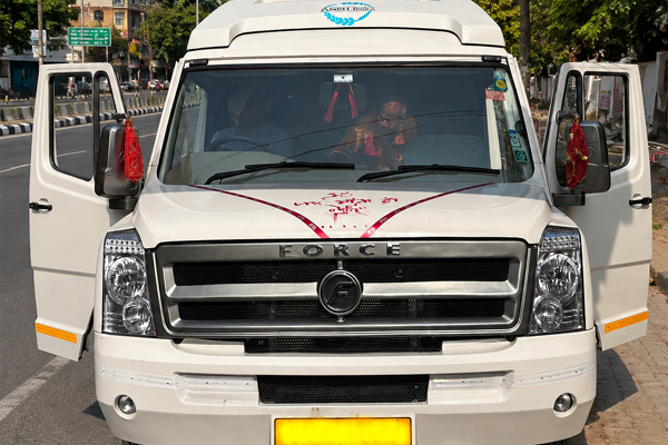 26 Seater Tempo Traveller Hire in Gorakhpur